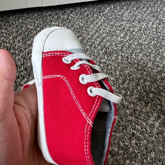 Baby Starters Infant Red Crib Shoes Sneakers Size 3-6 Months - Picture 9 of 10